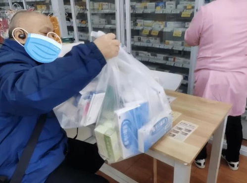 兒子買藥遇阻，父親直接安排3公斤，全班跟著沾光，